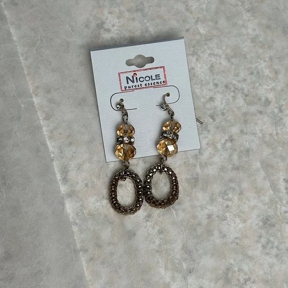 3/$20💥 Dangle Earrings w/ Beads & Gold Tone Chain Jewelry NWT - Picture 4 of 9